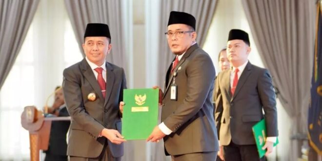 Aulia Rachman Resmi Dilantik sebagai Plt Wali Kota Medan, Gantikan Bobby Nasution yang Cuti untuk Pilgubsu