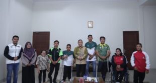 Dua Atlet Dairi Siap Berlaga di Peparnas Solo, Pj Bupati Dairi Berikan Semangat