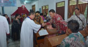 Pj Bupati Dairi Hadiri Ibadah di GKPPD Tigabaru, Berikan Bantuan untuk Pembangunan Gereja